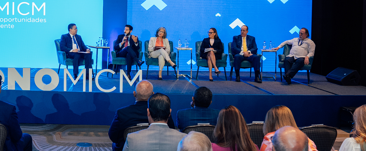 Sipen participa en foro EconoMICM 2024