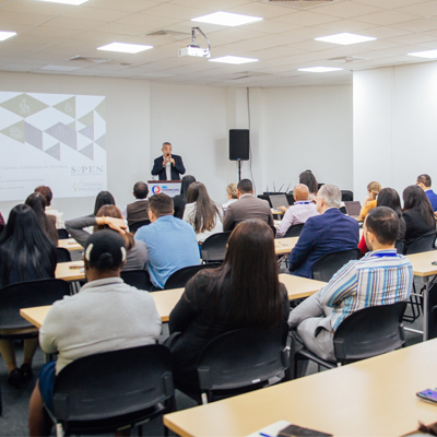 Escuela Previsional SIPEN imparte charla en ProDominicana